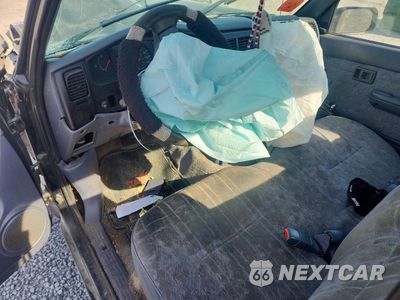 Zdjęcie 8 z 13 samochodu: 2000 TOYOTA TACOMA VIN:4TANL42N5YZ593628 - miniatura