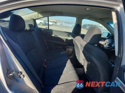 Zdjęcie 10 z 11 samochodu: 2010 SUBARU LEGACY 2.5I VIN:4S3BMBA65A3225980 - miniatura