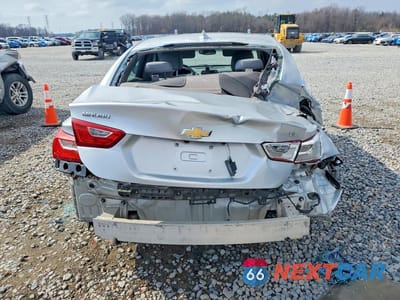 Zdjęcie 6 z 12 samochodu: 2017 CHEVROLET MALIBU LT VIN:1G1ZE5ST7HF238247 - miniatura