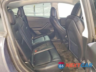 Zdjęcie 10 z 12 samochodu: 2021 TESLA MODEL Y VIN:5YJYGDEFXMF261694 - miniatura