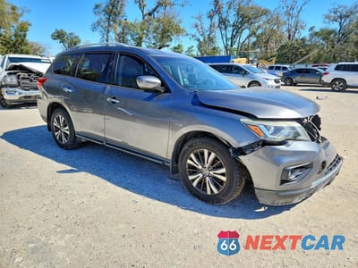 Czwarte zdjęcie samochodu z boku: 2017 NISSAN PATHFINDER SV VIN:5N1DR2MN7HC647879 - miniatura
