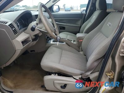 Zdjęcie 7 z 13 samochodu: 2006 JEEP GRAND CHEROKEE LAREDO VIN:1J4HS48N26C292997 - miniatura