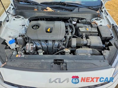 Zdjęcie 11 z 12 samochodu: 2023 KIA FORTE LXS VIN:3KPF24AD7PE690702 - miniatura