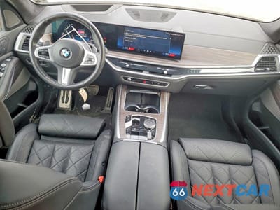 Zdjęcie 8 z 14 samochodu: 2024 BMW X7 XDRIVE40I VIN:5UX23EM0XR9S48108 - miniatura