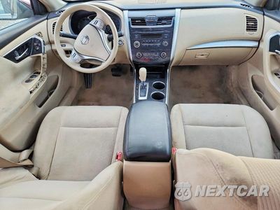 Zdjęcie 8 z 12 samochodu: 2013 NISSAN ALTIMA 2.5 S VIN:1N4AL3AP0DC253242 - miniatura