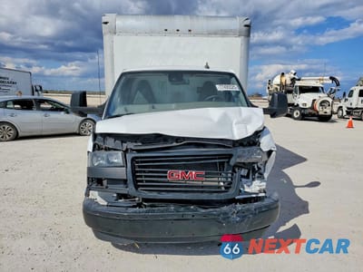 Piąte zdjęcie samochodu w środku: 2021 GMC SAVANA CUT - Box Truck VIN:7GZ37TC74MN013333 - miniatura