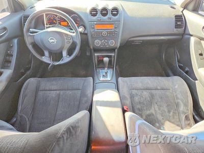 Zdjęcie 8 z 12 samochodu: 2010 NISSAN ALTIMA BASE VIN:1N4AL2AP0AN450809 - miniatura