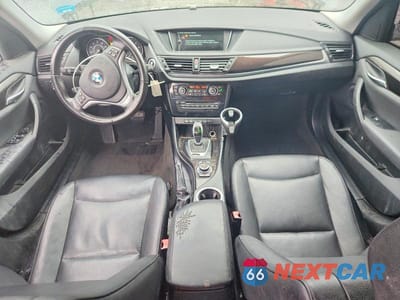 Zdjęcie 8 z 12 samochodu: 2015 BMW X1 XDRIVE28I VIN:WBAVL1C51FVY34684 - miniatura