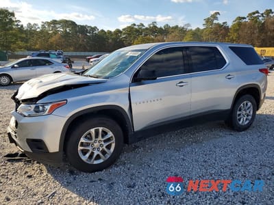 2020 CHEVROLET TRAVERSE LS 1GNERFKWXLJ165107 - główne zdjęcie licytacji z USA - miniatura