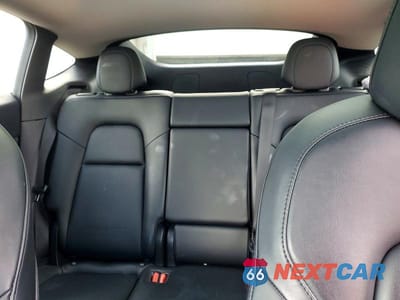 Zdjęcie 10 z 12 samochodu: 2021 TESLA MODEL Y VIN:5YJYGDEF4MF202222 - miniatura