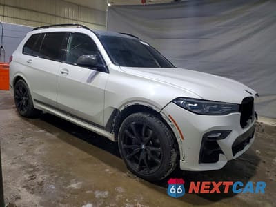 Czwarte zdjęcie samochodu z boku: 2019 BMW X7 XDRIVE50I VIN:5UXCX4C57KLS36636 - miniatura