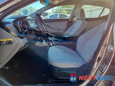 Zdjęcie 7 z 12 samochodu: 2015 KIA OPTIMA LX VIN:5XXGM4A72FG375370 - miniatura