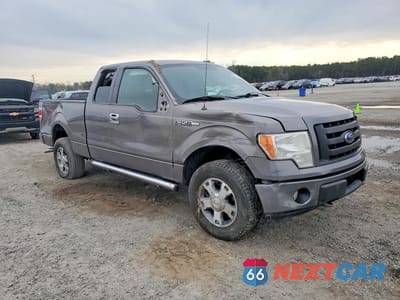 Czwarte zdjęcie samochodu z boku: 2010 FORD F150 SUPER CAB VIN:1FTEX1E85AFA71344 - miniatura