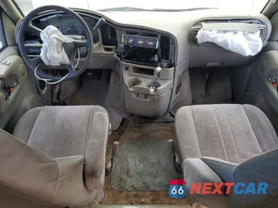 Zdjęcie 8 z 14 samochodu: 2000 CHEVROLET ASTRO VIN:1GNDM19W9YB106585 - miniatura