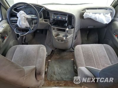 Zdjęcie 8 z 14 samochodu: 2000 CHEVROLET ASTRO VIN:1GNDM19W9YB106585 - miniatura