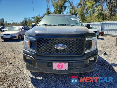 Piąte zdjęcie samochodu w środku: 2018 FORD F150 SUPERCREW VIN:1FTEW1C57JKF11342 - miniatura