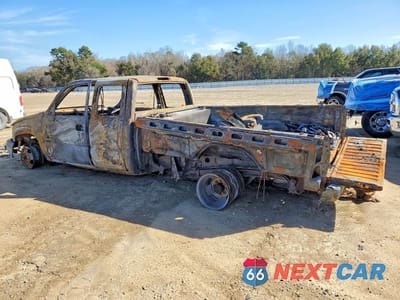 Drugie zdjęcie samochodu z przodu: 2007 CHEVROLET SILVERADO 3500 4X4 L VIN:1GCJK39D67E158426 - miniatura