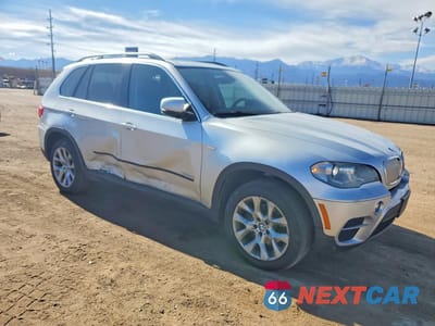 Czwarte zdjęcie samochodu z boku: 2013 BMW X5 XDRIVE35I VIN:5UXZV4C53D0G54053 - miniatura