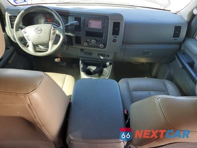 Zdjęcie 8 z 12 samochodu: 2013 NISSAN NV 3500 S VIN:5BZAF0AA0DN202954 - miniatura