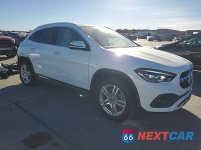 Czwarte zdjęcie samochodu z boku: 2022 MERCEDES-BENZ GLA 250 4MATIC VIN:W1N4N4HB0NJ322941 - miniatura