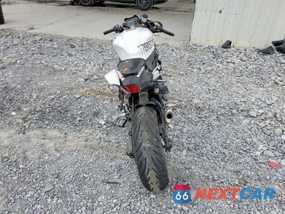 Czwarte zdjęcie samochodu z boku: 2023 YAMAHA YZFR7 VIN:JYARM38E5PA006972 - miniatura