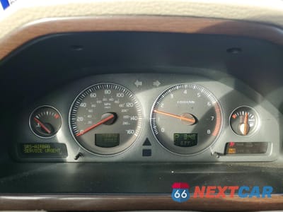 Zdjęcie 9 z 14 samochodu: 2006 VOLVO XC90 VIN:YV4CY592261278972 - miniatura