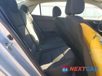 Zdjęcie 10 z 12 samochodu: 2021 KIA RIO LX VIN:3KPA24AD1ME412478 - miniatura
