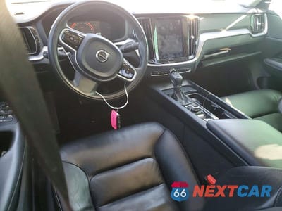 Zdjęcie 8 z 11 samochodu: 2019 VOLVO S60 T5 MOMENTUM VIN:7JR102FK2KG014115 - miniatura