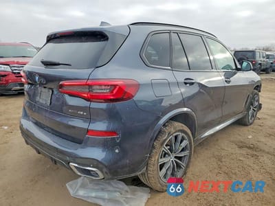 Trzecie zdjęcie samochodu z tyłu: 2021 BMW X5 XDRIVE45E VIN:5UXTA6C00M9G74371 - miniatura