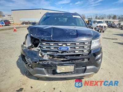 Piąte zdjęcie samochodu w środku: 2017 FORD EXPLORER XLT VIN:1FM5K7D89HGE32870 - miniatura