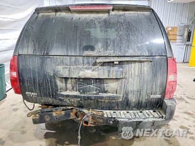Zdjęcie 6 z 13 samochodu: 2011 CHEVROLET SUBURBAN K1500 LT VIN:1GNSKJE37BR134795 - miniatura