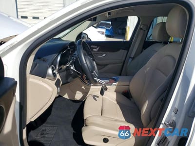 Zdjęcie 7 z 13 samochodu: 2020 MERCEDES-BENZ GLC 300 VIN:W1N0G8DB3LF773268 - miniatura