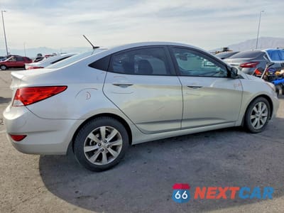 Trzecie zdjęcie samochodu z tyłu: 2013 HYUNDAI ACCENT GLS VIN:KMHCU4AE6DU455786 - miniatura