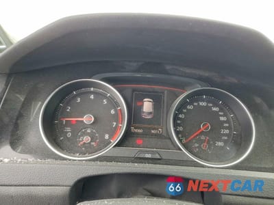 Zdjęcie 9 z 12 samochodu: 2015 VOLKSWAGEN GTI VIN:3VW5T7AU2FM003136 - miniatura