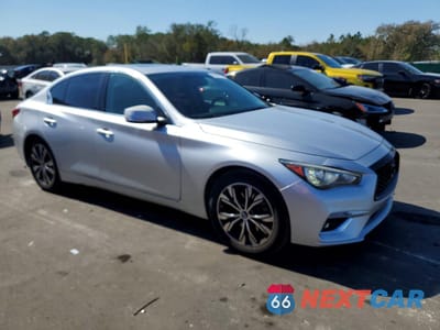 Czwarte zdjęcie samochodu z boku: 2018 INFINITI Q50 PURE VIN:JN1CV7APXJM240091 - miniatura