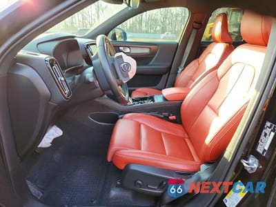 Zdjęcie 7 z 12 samochodu: 2021 VOLVO XC40 T5 INSCRIPTION VIN:YV4162UL8M2483554 - miniatura