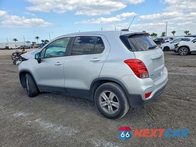 Drugie zdjęcie samochodu z przodu: 2021 CHEVROLET TRAX LS VIN:KL7CJKSBXMB334225 - miniatura