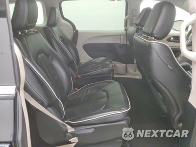 Zdjęcie 11 z 14 samochodu: 2023 CHRYSLER PACIFICA HYBRID LIMITED VIN:2C4RC1S70PR604162 - miniatura