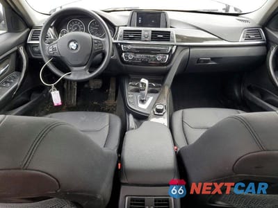 Zdjęcie 8 z 12 samochodu: 2018 BMW 320 XI VIN:WBA8A3C54JA358705 - miniatura