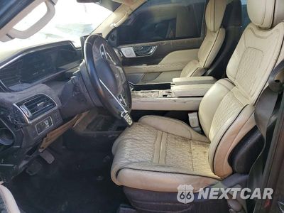 Zdjęcie 7 z 12 samochodu: 2023 LINCOLN NAVIGATOR BLACK LABEL VIN:5LMJJ2TG3PEL15886 - miniatura