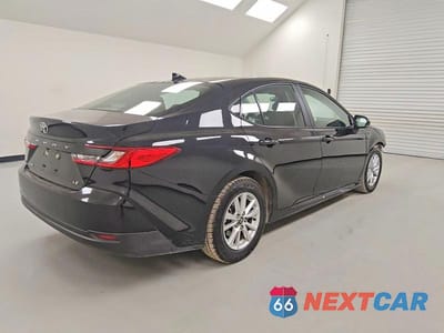 Trzecie zdjęcie samochodu z tyłu: 2025 TOYOTA CAMRY XSE VIN:4T1DAACK1SU577869 - miniatura