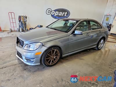 2014 MERCEDES-BENZ C 300 4MATIC WDDGF8AB4ER321592 - główne zdjęcie licytacji z USA - miniatura