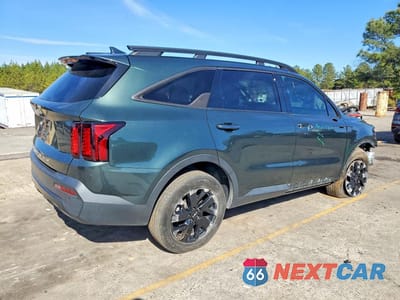 Trzecie zdjęcie samochodu z tyłu: 2022 KIA SORENTO S VIN:5XYRLDLC8NG153156 - miniatura