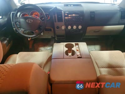 Zdjęcie 8 z 12 samochodu: 2010 TOYOTA TUNDRA DOUBLE CAB SR5 VIN:5TFCY5F19AX010103 - miniatura