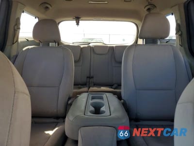 Zdjęcie 10 z 13 samochodu: 2015 KIA SEDONA LX VIN:KNDMB5C10F6070181 - miniatura