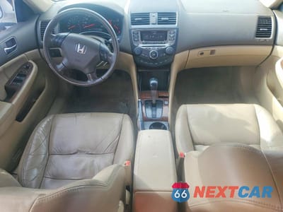 Zdjęcie 8 z 13 samochodu: 2007 HONDA ACCORD HYBRID VIN:JHMCN36437C000219 - miniatura