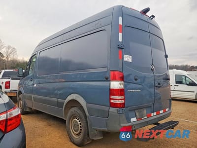 Drugie zdjęcie samochodu z przodu: 2018 MERCEDES BENZ SPRINTER 2500 DELIVERY VAN VIN:WD3PE7CD9JP630786 - miniatura