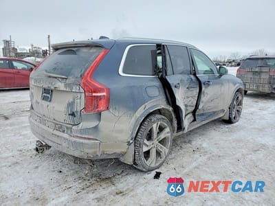 Trzecie zdjęcie samochodu z tyłu: 2024 VOLVO XC90 ULTIMATE VIN:YV4062PF7R1211933 - miniatura