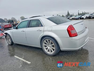 Drugie zdjęcie samochodu z przodu: 2006 CHRYSLER 300C SRT-8 VIN:2C3LA73W66H388752 - miniatura