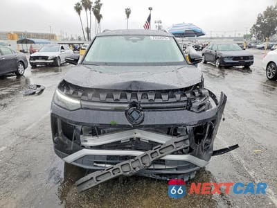 Piąte zdjęcie samochodu w środku: 2025 VOLKSWAGEN TIGUAN S VIN:3VVCR7RM3SM041404 - miniatura